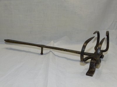 - ANTIQUE FORGED IRON TOASTING FORK FIREPLACE COLLECTION FOLK ART décor D