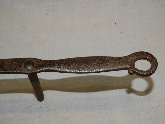 - ANCIEN GRILLE PAIN DE CHEMINEE FER FORGE COLLECTION ART  POPULAIRE déco    D