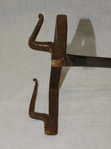 - ANCIEN GRILLE PAIN DE CHEMINEE FER FORGE COLLECTION ART  POPULAIRE déco    D