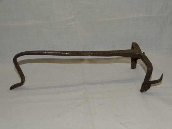 - ANCIEN GRILLE PAIN DE CHEMINEE FER FORGE COLLECTION ART  POPULAIRE déco    D