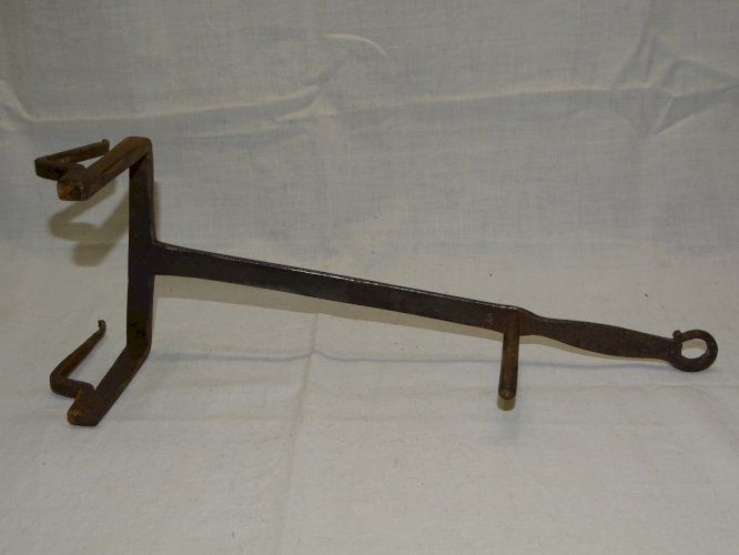 - ANCIEN GRILLE PAIN DE CHEMINEE FER FORGE COLLECTION ART  POPULAIRE déco    D