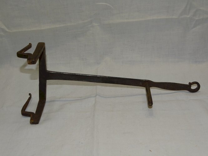- ANCIEN GRILLE PAIN DE CHEMINEE FER FORGE COLLECTION ART  POPULAIRE déco    D