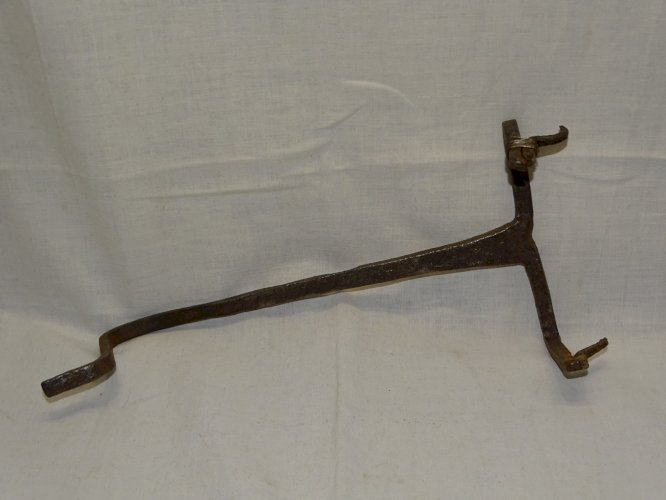 - ANCIEN GRILLE PAIN DE CHEMINEE FER FORGE COLLECTION ART  POPULAIRE déco    D