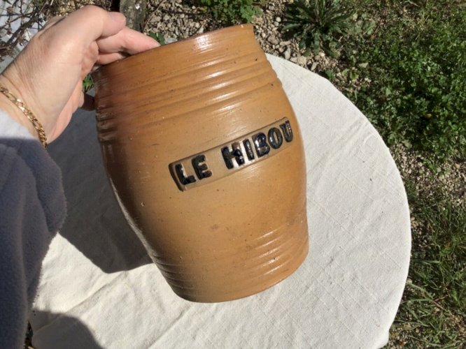 Ancien gros pot publicitaire en grès émaillé marqué LE HIBOU  - Vintage
