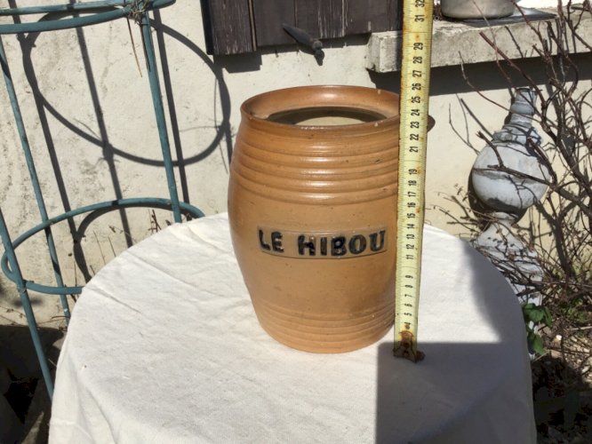 Ancien gros pot publicitaire en grès émaillé marqué LE HIBOU  - Vintage