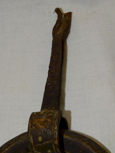 -ANCIEN HEURTOIR DE PORTE en FER FORGE AFRIQUE du NORD COLLECTION DECO    D