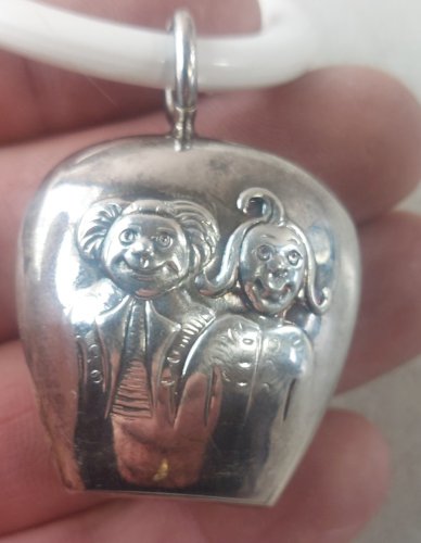 Ancien hochet en argent Lutz & Weiss, Max & Moritz