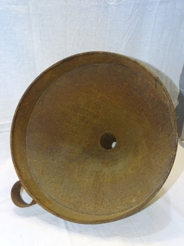 -ANCIEN IMPORTANT ENTONNOIR EN METAL Rouille superficielle collection déco   D