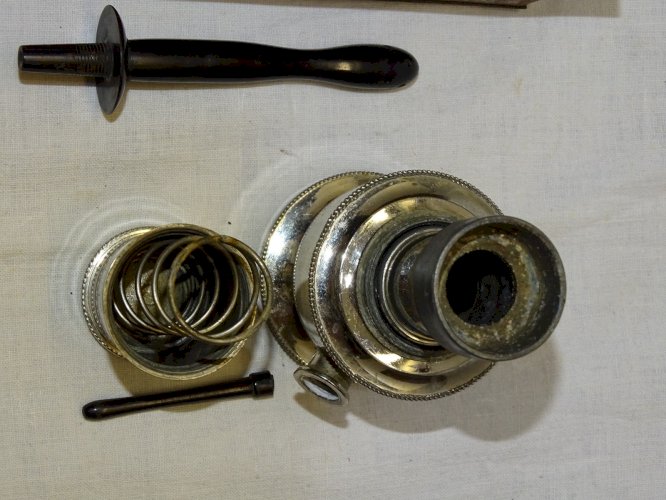 - ANCIEN INJECTEUR IRRIGATEUR A SOUPAPE ANGLAIS  CANULE GH & Cie PARIS déposé  D