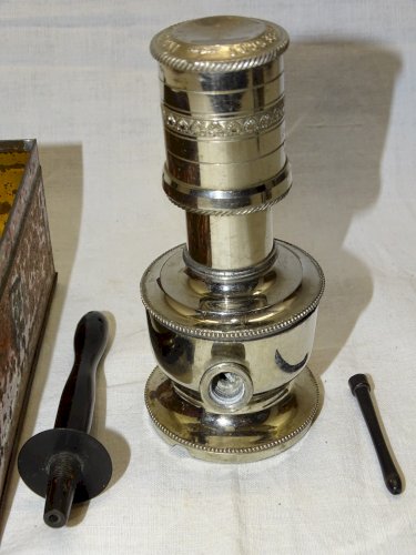 - ANCIEN INJECTEUR IRRIGATEUR A SOUPAPE ANGLAIS  CANULE GH & Cie PARIS déposé  D