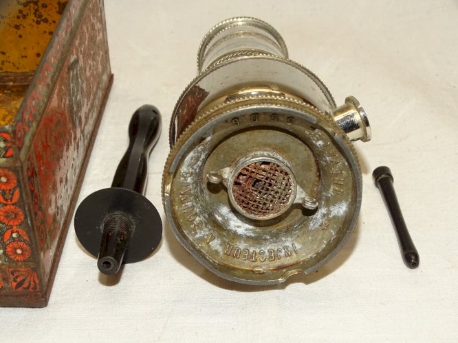 - ANCIEN INJECTEUR IRRIGATEUR A SOUPAPE ANGLAIS  CANULE GH & Cie PARIS déposé  D