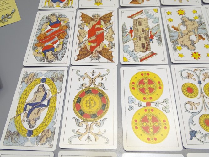 -ANCIEN JEU DE TAROT J GAUDAIS  77 CARTES EN CARTON DANS SA BOITE ORIGINE    D