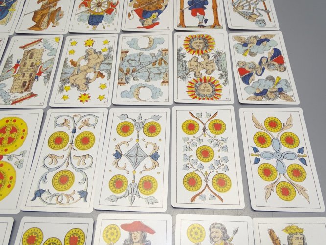 -ANCIEN JEU DE TAROT J GAUDAIS  77 CARTES EN CARTON DANS SA BOITE ORIGINE    D