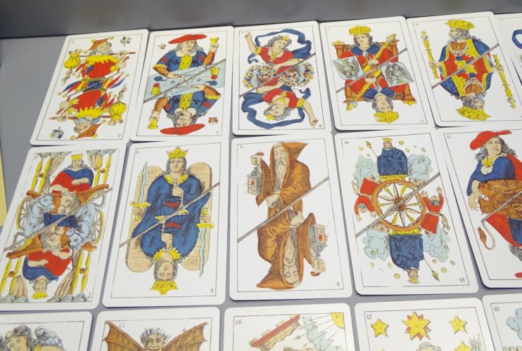 -ANCIEN JEU DE TAROT J GAUDAIS  77 CARTES EN CARTON DANS SA BOITE ORIGINE    D