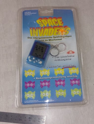 Ancien jeu électronique porte clé / Keychain, Space Invaders, Taito Hiro ^