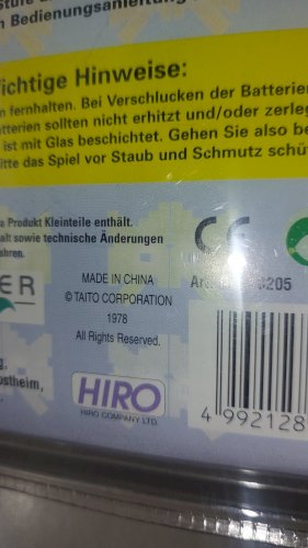 Ancien jeu électronique porte clé / Keychain, Space Invaders, Taito Hiro ^