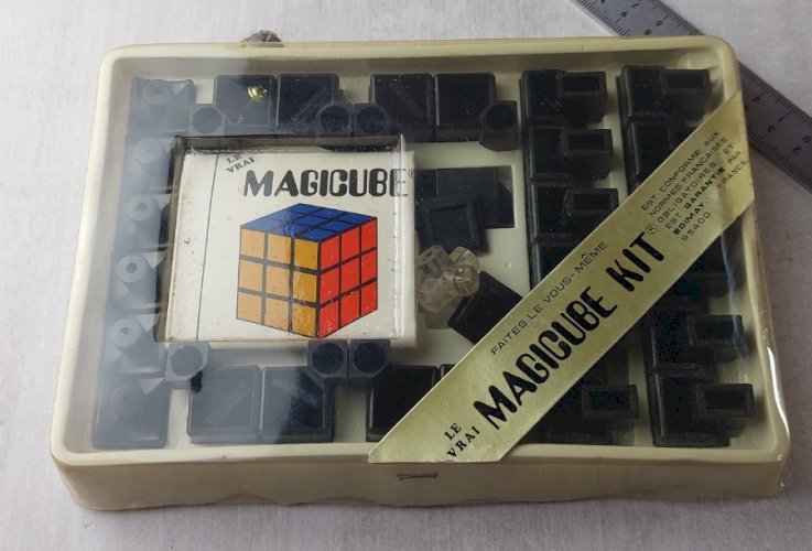 Ancien jeu puzzle, Rubik's Cube à monter, Magicube, vintage, scellé