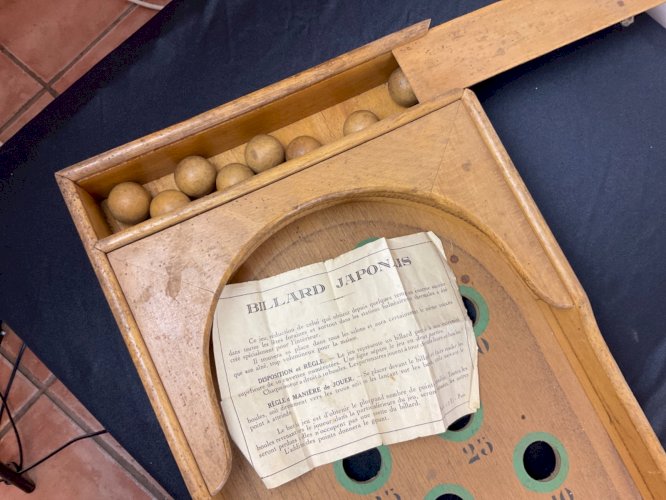 ANCIEN JEUX DE CAFE EN BOIS , BILLARD JAPONAIS