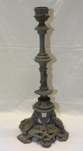 -ANCIEN JOLI BOUGEOIR BAROQUE EN REGULE & PETITE PORCELAINE BLANCHE  DECO    D
