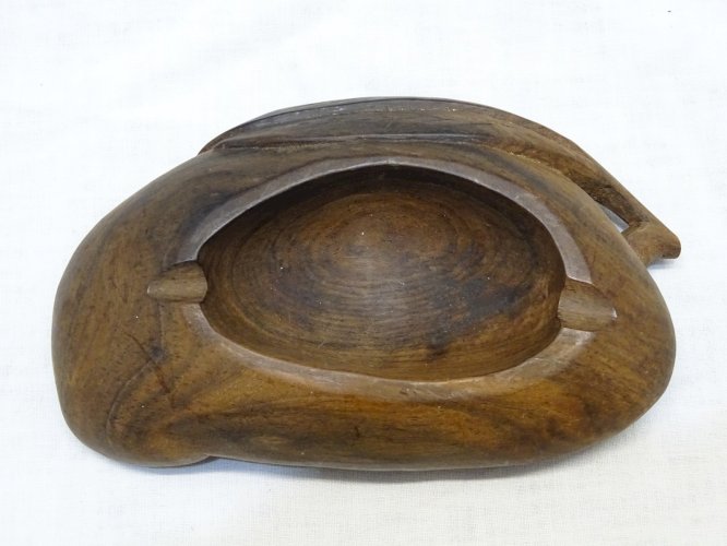 -ANCIEN JOLI CENDRIER VIDE POCHE EN BOIS EXOTIQUE COLLECTION DECO VITRINE   D