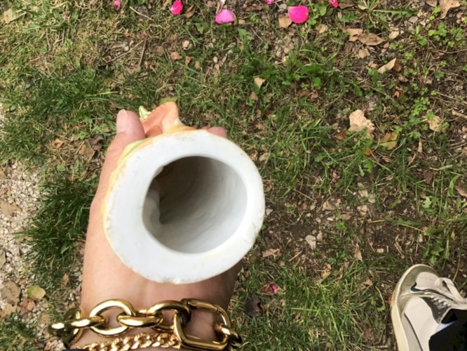 Ancien joli petit figurine sujet en Biscuit porcelaine  Enfant jeune garçon ht24