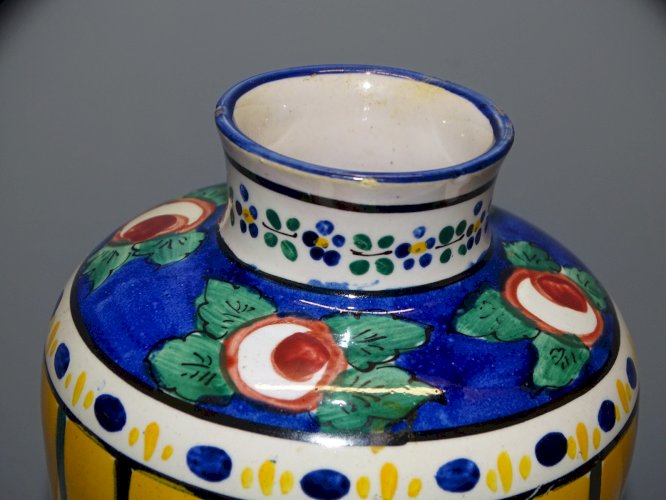 -ANCIEN JOLI VASE CERAMIQUE ALFRED RENOLEAU ANGOULEME JAUNE FLEURS ROSES   D