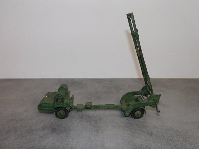 ANCIEN JOUET MECCANO MISSILE ERECTOR DINKY SUPERTOYS N°34