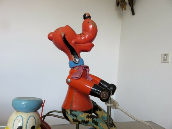 ANCIEN JOUET VILAC MADE IN FRANCE WALT DISNEY PRODUCTIONS JOUET EN BOIS A TIRER
