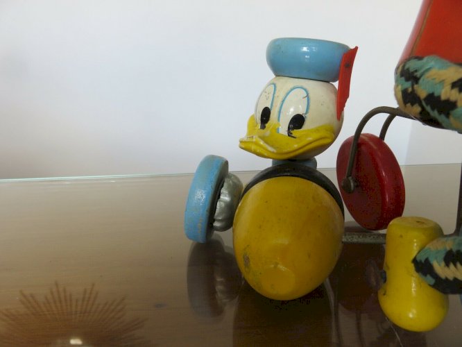 ANCIEN JOUET VILAC MADE IN FRANCE WALT DISNEY PRODUCTIONS JOUET EN BOIS A TIRER