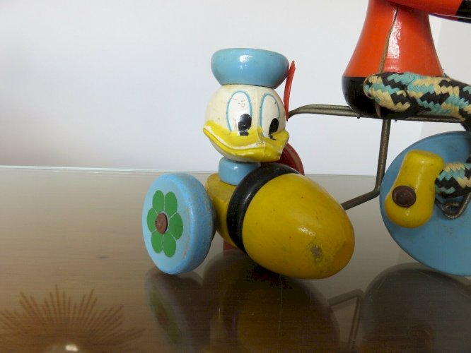 ANCIEN JOUET VILAC MADE IN FRANCE WALT DISNEY PRODUCTIONS JOUET EN BOIS A TIRER