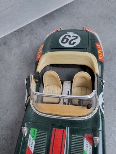 ANCIEN JOUET VOITURE BURAGO JAGUAR E 1961 N° 25