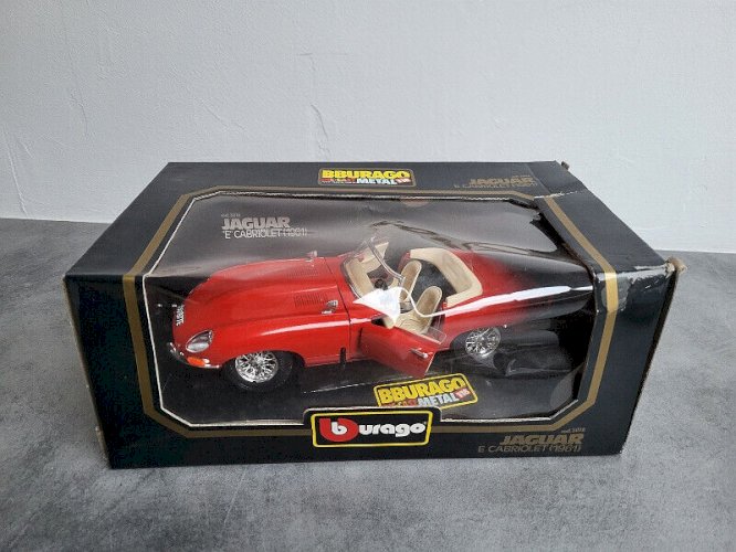 ANCIEN JOUET VOITURE BURAGO JAGUAR E CABRIOLET 1961 REF 3016 N° 29