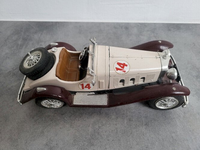 ANCIEN JOUET VOITURE BURAGO MERCEDES BENZ N° 18