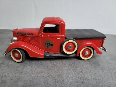 OLD TOY CAR SOLIDO FORD V8 1936 NO. 26