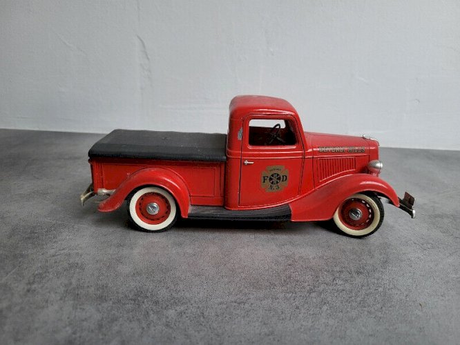 ANCIEN JOUET VOITURE SOLIDO FORD V8 1936 N° 26