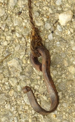 -ANCIEN JOUG D'HOMME PORTEUR D'EAU AVEC SUPERBES CROCHETS FER FORGE   D