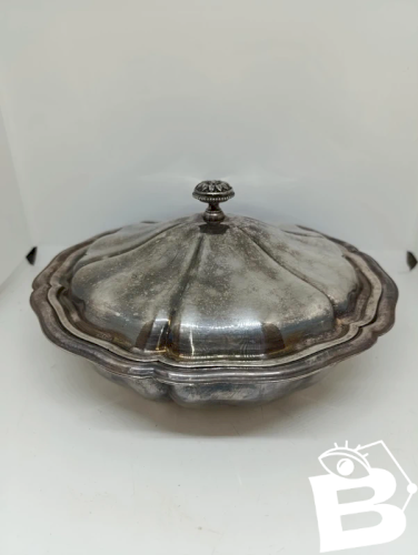 ancien legumier en metal argente poincon 20g et à reconnaitre en etat correct