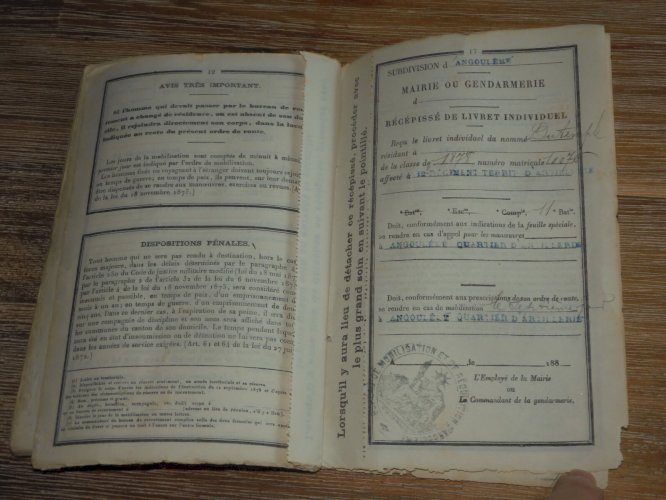 -ANCIEN LIVRET MILITAIRE SOLDAT POILU CLASSE 1888 1er Régiment ARTILLERIE WW1  D