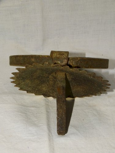 - ANCIEN MARTEAU HEURTOIR DE PORTE en FER FORGE AFRIQUE DU NORD DECO   D