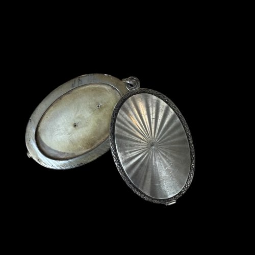 Ancien Massif pendentif Locket souvenir argent vermeil  XIXe siècle émail Rare