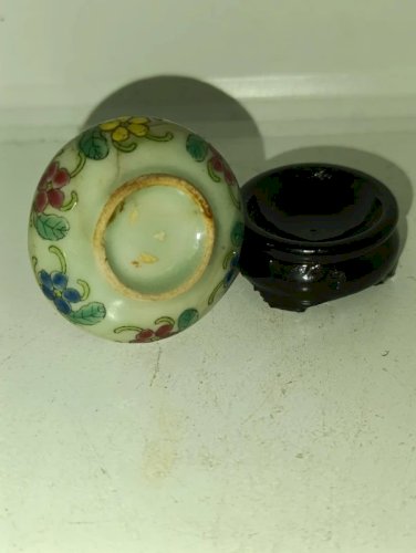 ancien mini vase craquelé asiatique couleur celadon sur support en bon etat