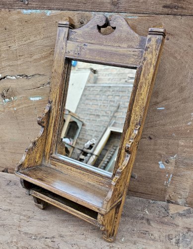 Ancien miroir de barbier en teck birman