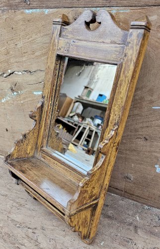 Ancien miroir de barbier en teck birman