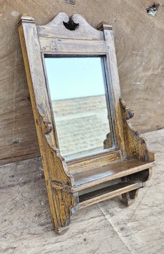 Ancien miroir de barbier en teck birman