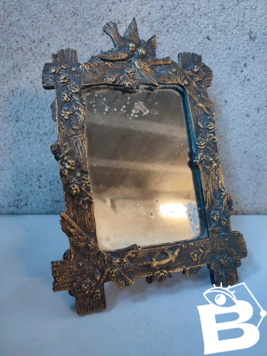 ancien miroir  de table art deco en bronze a decor de fleur et doiseau en etat correct