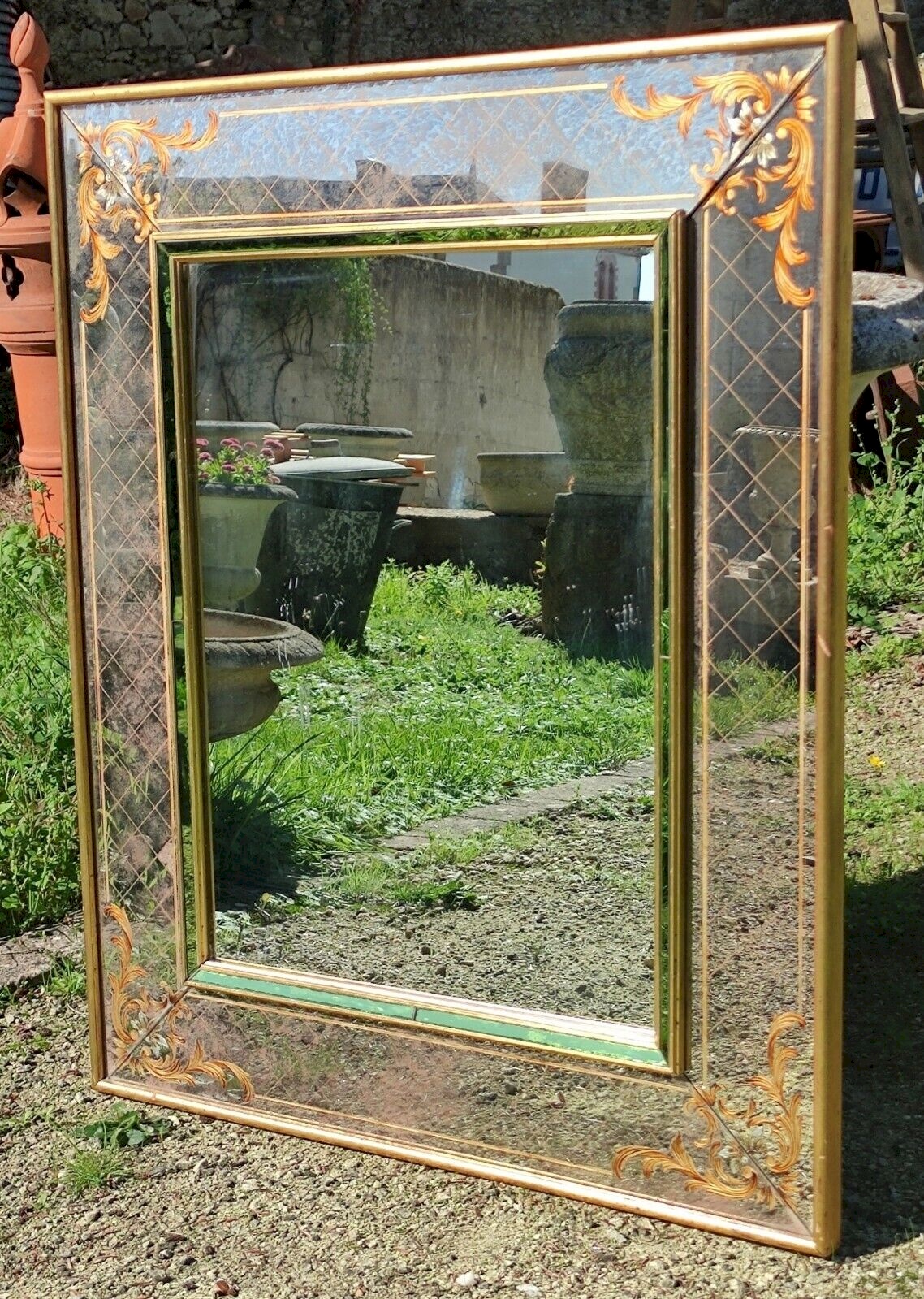 Miroir ancien rectangulaire cadre doré mouluré style baroque - Décoration Miroir ancien rectangulaire cadre doré mouluré style baroque - Décoration