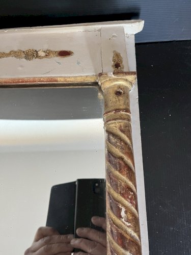 Ancien miroir glace de style Empire en bois peint blanc et dorures