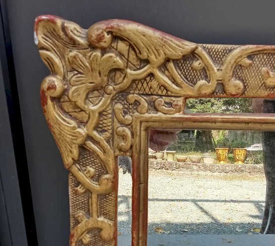Ancien Miroir Pare Close cadre doré 20  ème siècle Old Golden Mirror