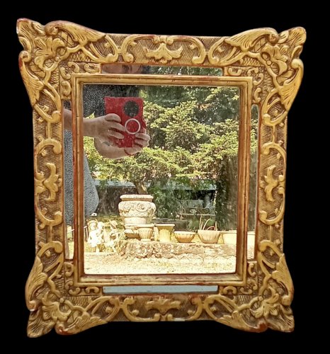 Ancien Miroir Pare Close cadre doré 20  ème siècle Old Golden Mirror