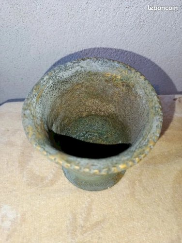 Ancien mortier -pilon en bronze dorigine africain en bon etat